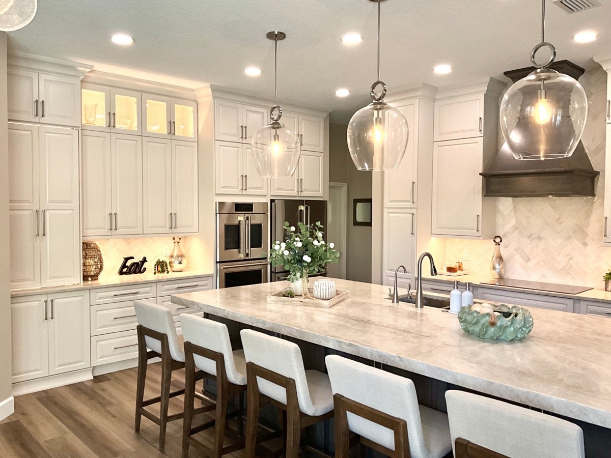 Eastlake Kitchen Remodel kitchen designed by Mia Bella Designs, Tampa, Florida